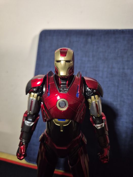 Figurina Iron Man mark 16