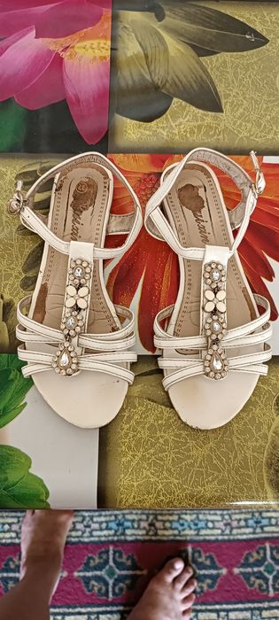 Босоножки и туфли