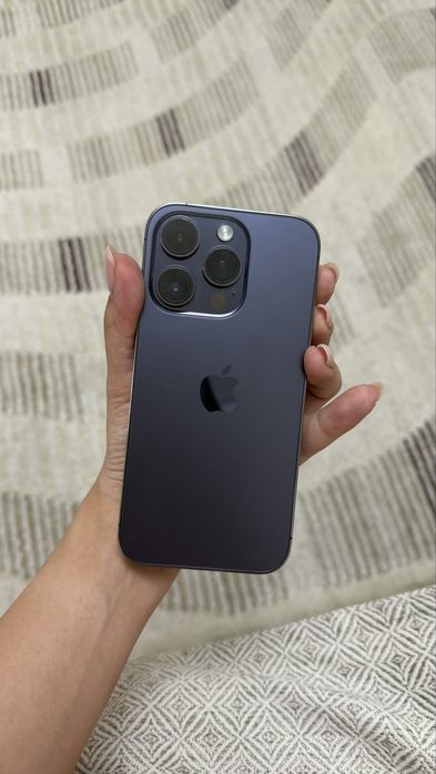 Продам IPhone 14 pro