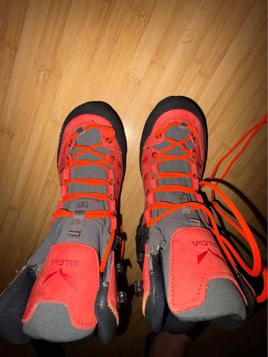 Salewa Rapace gtx bocanci drumetie 3 sezoane NOI la OFERTA