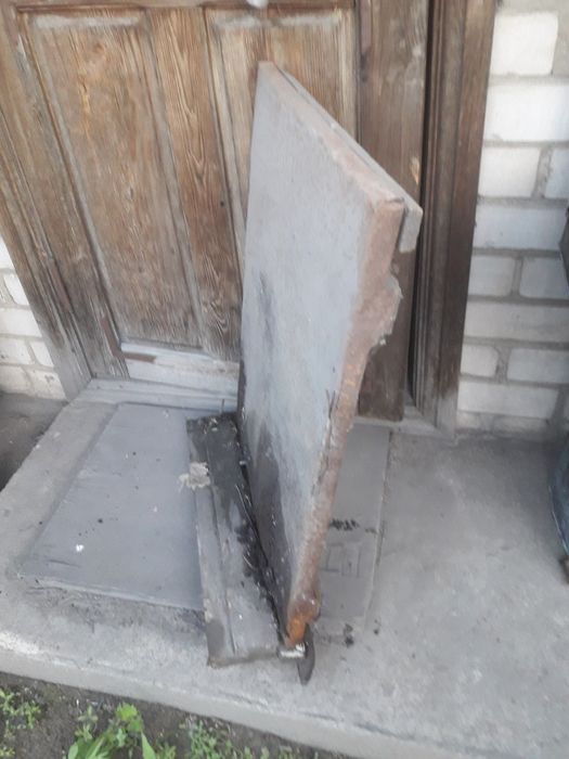 Крышка погреба 
80 см * 57 см