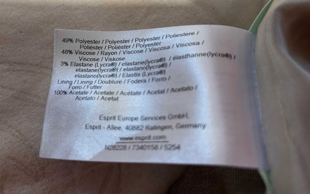 Костюм Esprit - сако и асиметрична пола