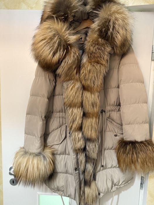 Geacă damă mărimea M cu blană naturală de vulpe
