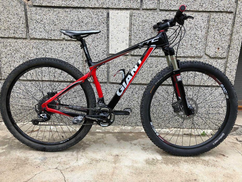 GIANT - 29 карбон