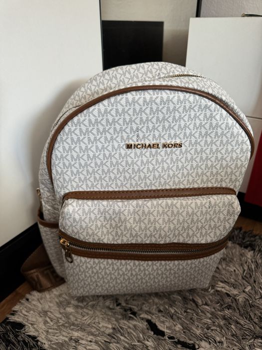 Раница на Michael kors