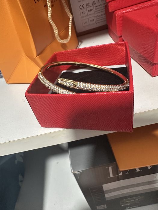 Bratara cartier just un clou full diamond