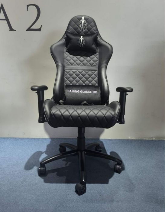 Игровое кресло. Геймерское кресло модель Gladiator black va green