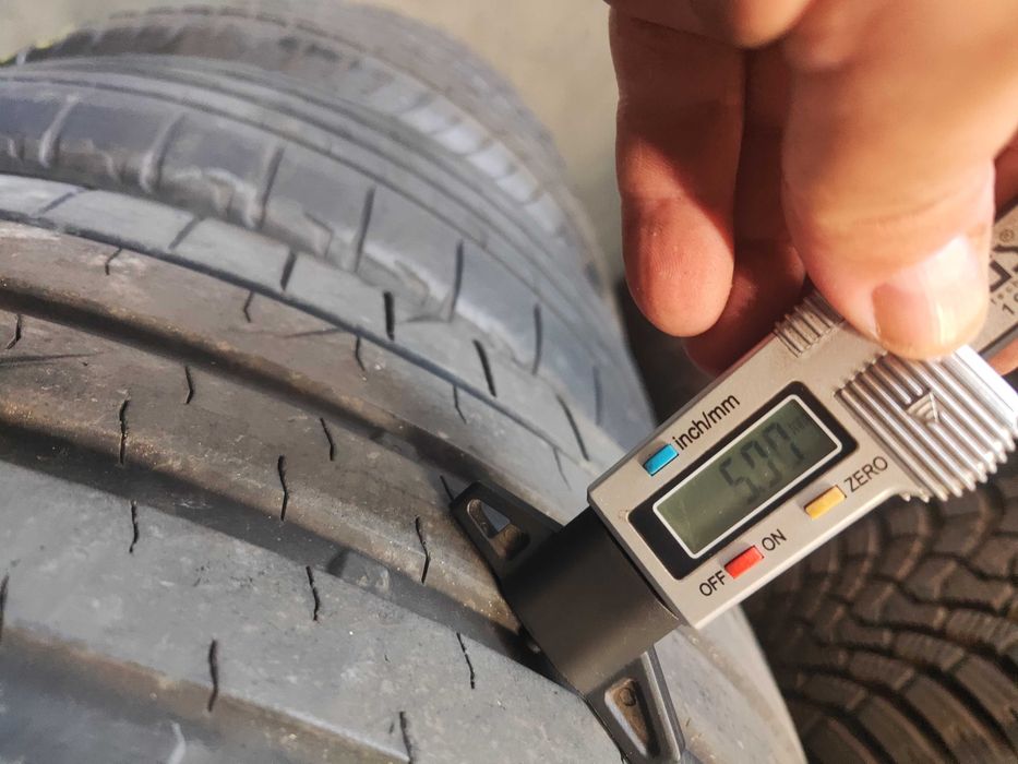 4бр.летни гуми 225/35/18 Bridgestone