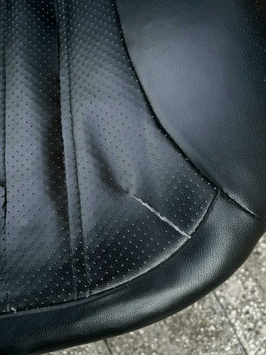 Ергономичен офис стол с люлеещ механизъм