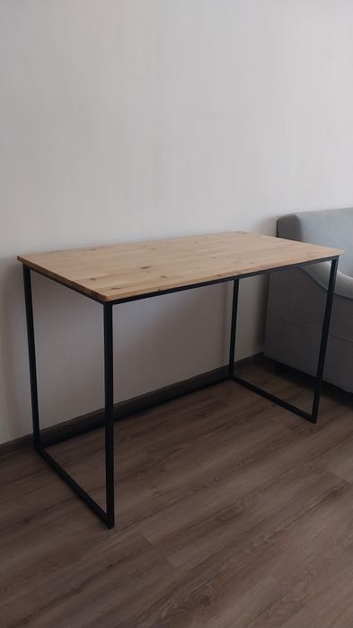 Стол высокий нестандартный