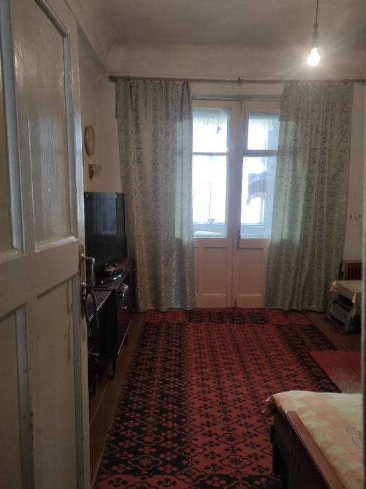 Продается 3х комнатная квартира на 2 этаже