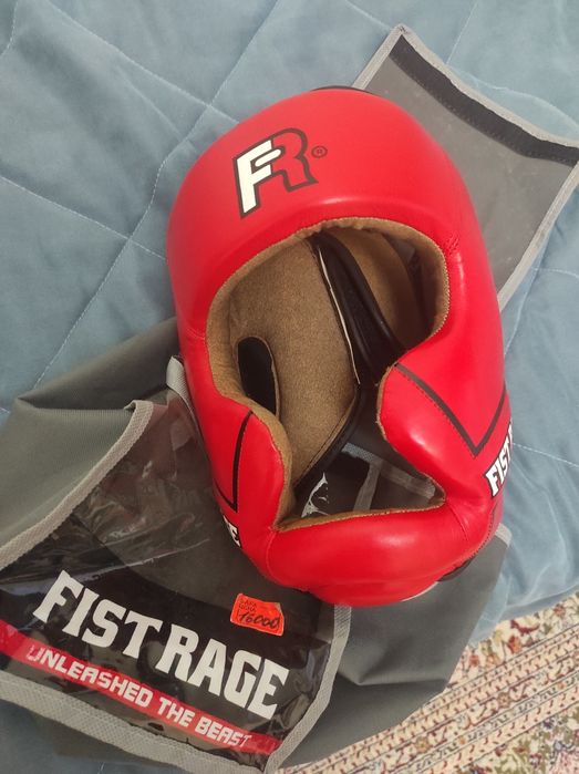 Продам шлем для бокса ,кик бокс