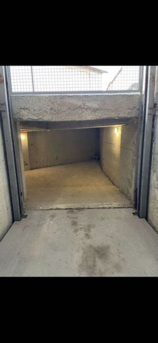 Подземно паркомясто Погреби