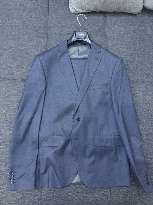 Серый костюм glasman