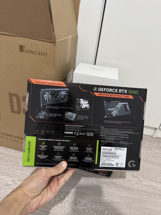 Видеокарта GIGABYTE RTX 5060 Windforce Max 8GB