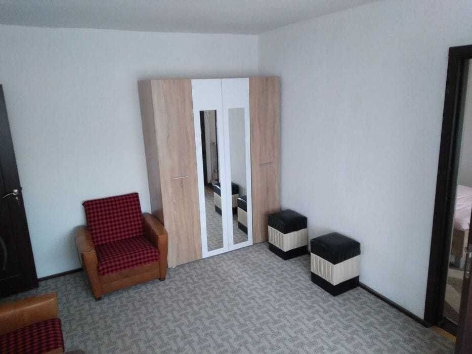 Inchiriez apartament