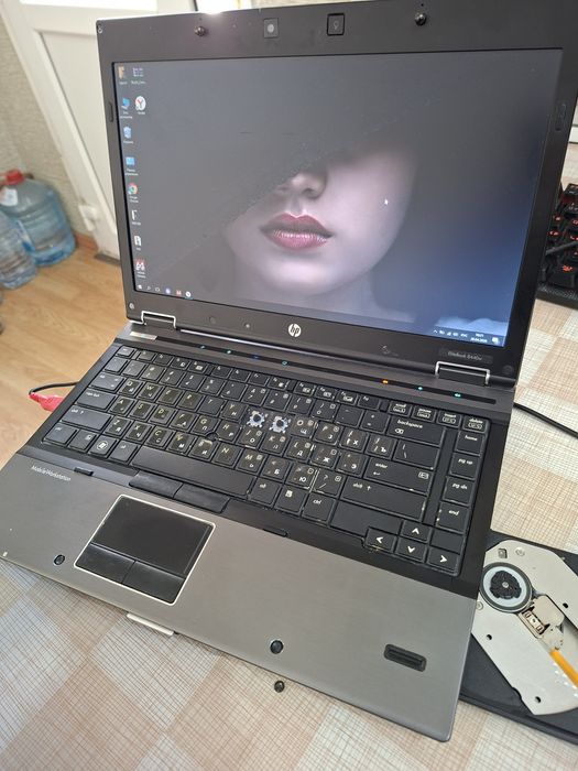 Ноутбук HP ELITEBOOK i7 8gb