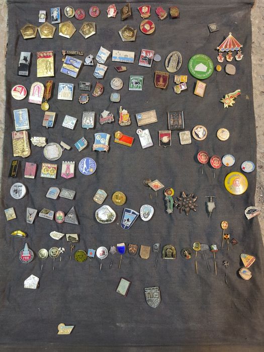 Значки различни видове