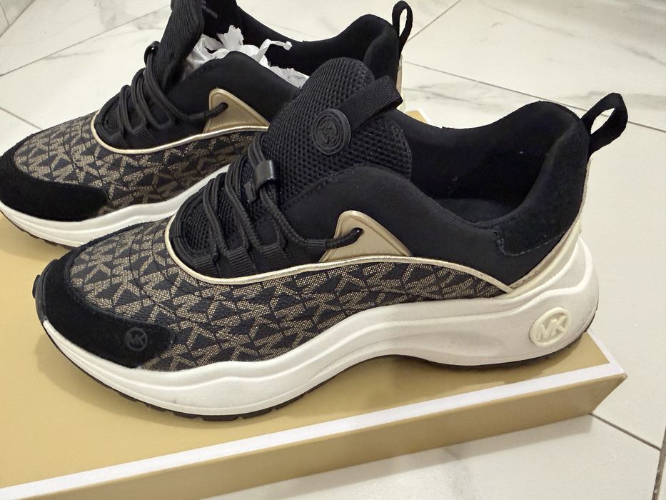 Michael Kors маратонки