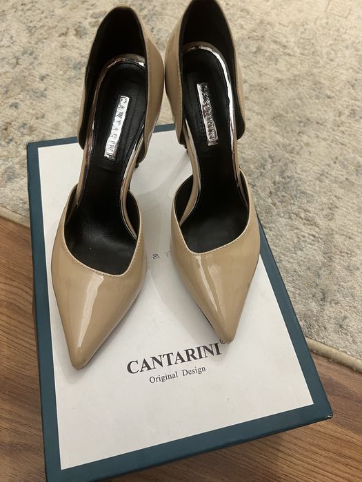 Бежевые туфли 35 р