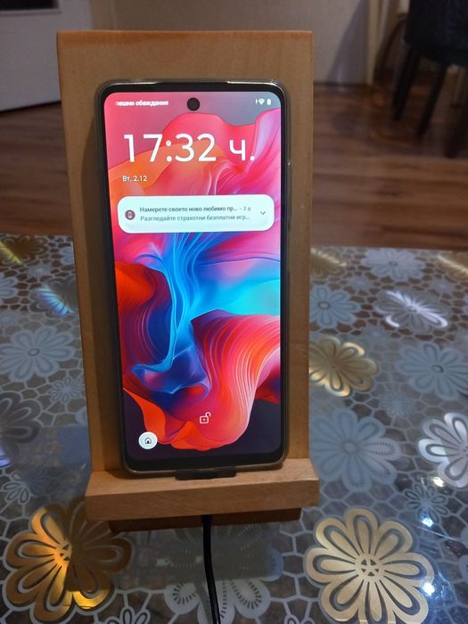 Дървена закачалка