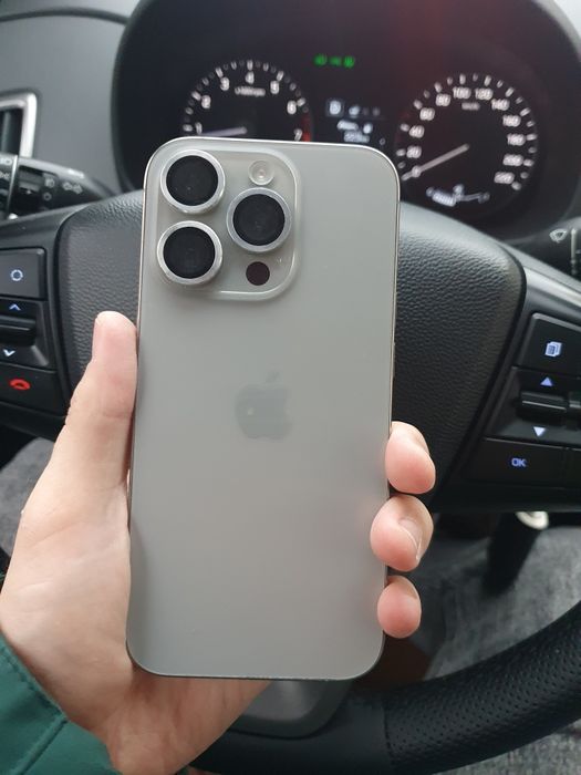 Айфон 15про на 256гб