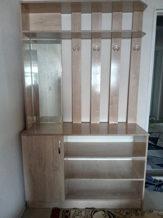 Мебель для прихожей срочно продам