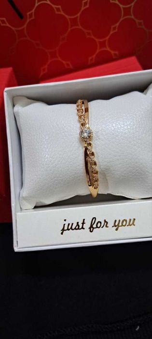 Ayollarga Brasletlar