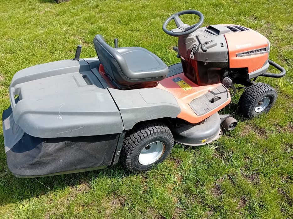 Tractoras tuns gazon iarba Husqwarna 16CP 500cc