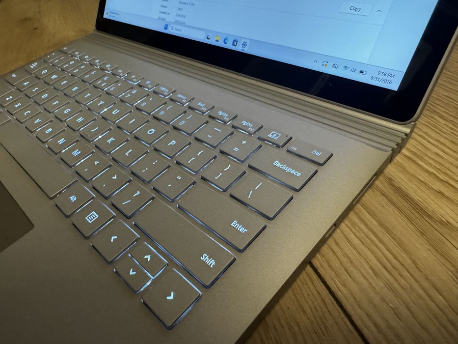 Laptop/tableta Microsoft Surface Book 3 i7 32GB ram 512 ssd