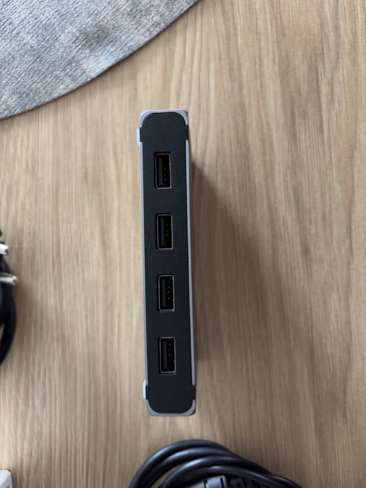 CalDigit Thunderbolt 4 Element Hub - 8 porturi, cutie completa