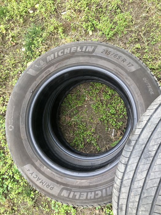 Vînd anvelope vară 215/65/17 Michelin an 2024  folosite 5 mikm 1250lei