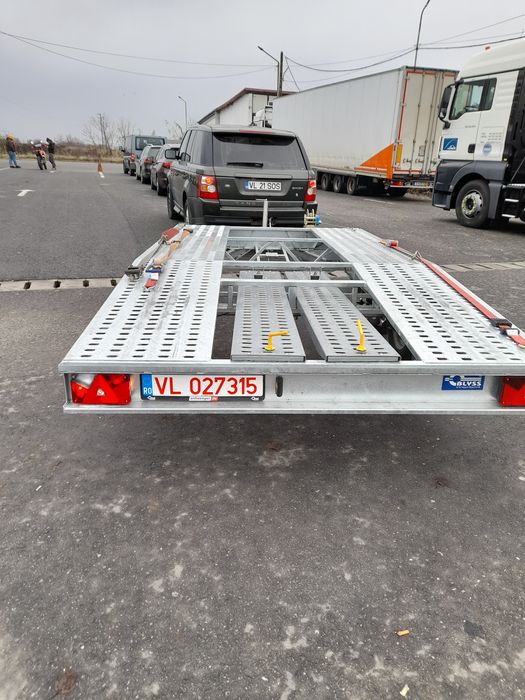 Închiriez platforma auto