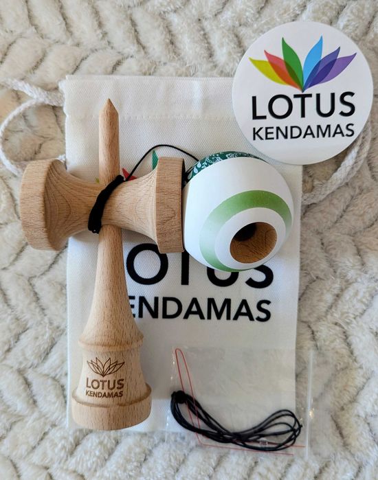 Kendama LOTUS: Gallagher/Bloom/ET Pro Mod, Antiskid/Sticky/Crushable bevel, base hole, Maple/Beech Ken (Pret pe bucata!)