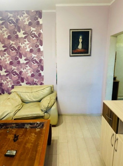 Продава се Тристаен апартамент в София, Света Троица - 65 кв.м за 2708 €/кв.м - Снимка #1