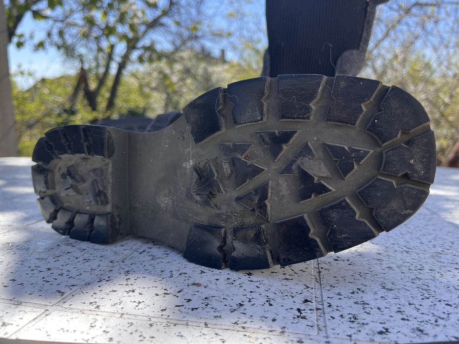 Тъмно Зелени Боти