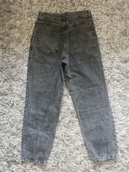 Продам джинсы  Mom's