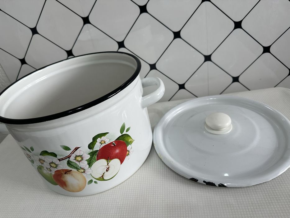 Кастрюля эмалированная 8л