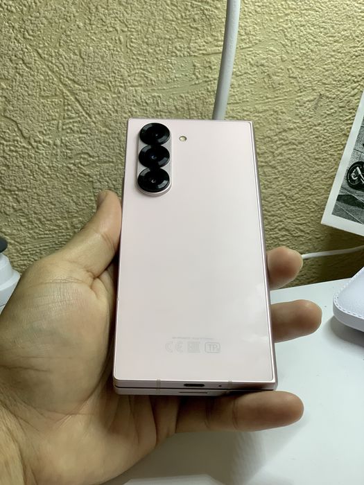 Samsung galaxy z fold 6