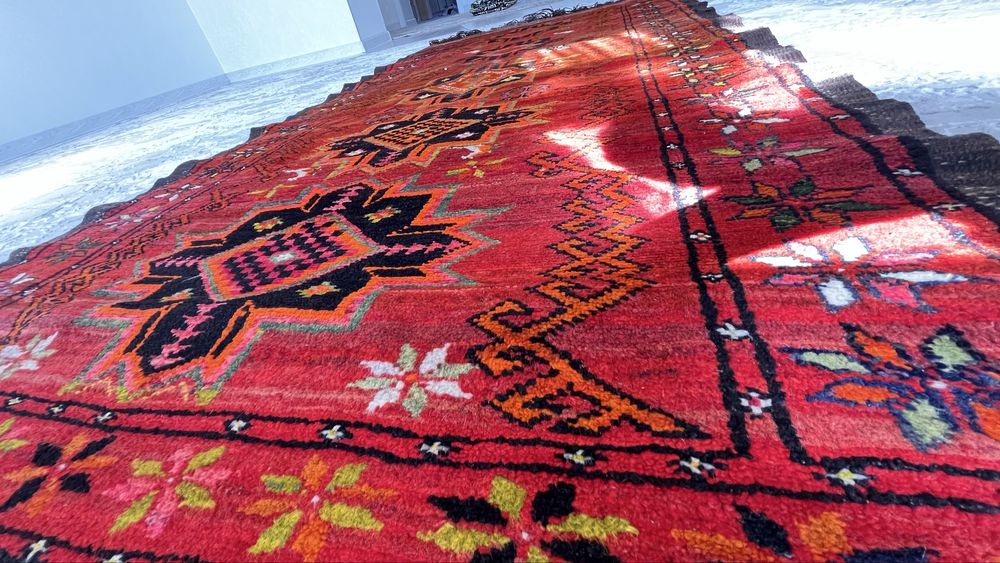 Продается ковёр ручной работы !