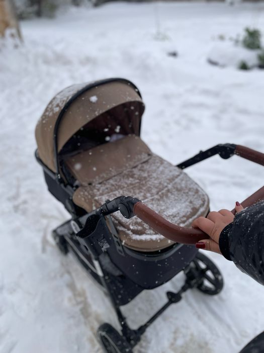 Продам коляску TOMIX