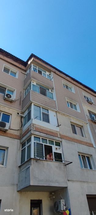 Apartament 2 camere, balcon, etaj 4, Călărași