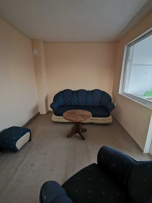 Дава се под наем Едностаен апартамент в Бургас, Меден рудник - зона А - 30 кв.м за 102 € - Снимка #4