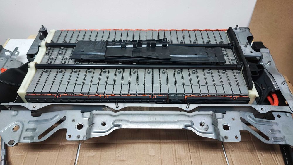 Ремонт и баланс на хибридни батерии Тойота Приус, Аурис, Ярис