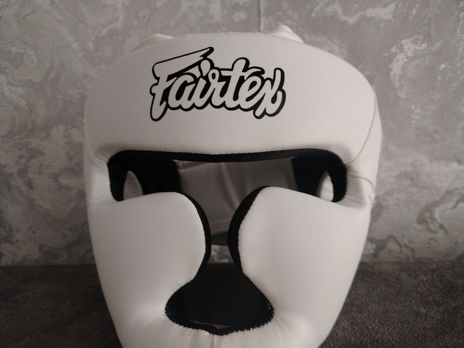 Шлем для единаборства