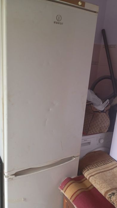 Продам холодильник