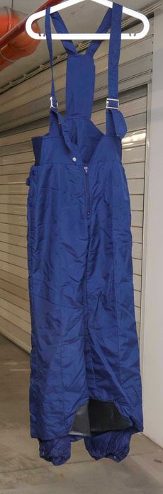 Калци, скиорски чорапи, ръкавици, Скиорски гащеризон и яке,  гащеризон