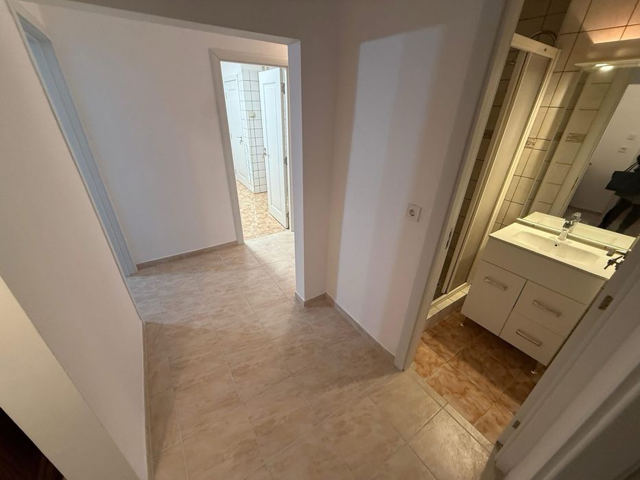 Ofer spre închiriere Apartament 3 camere in Micro 16