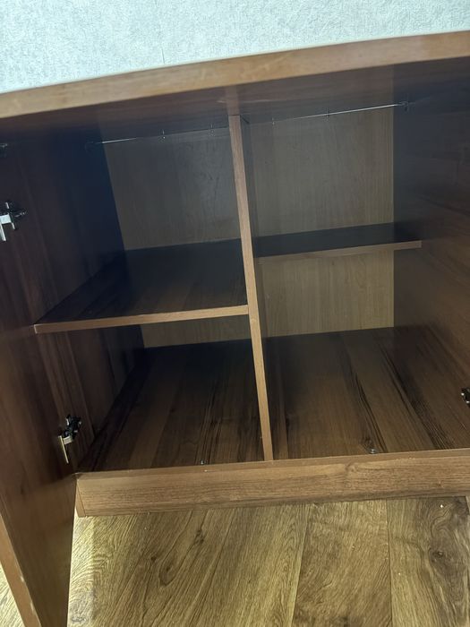 Продам стол кухонный