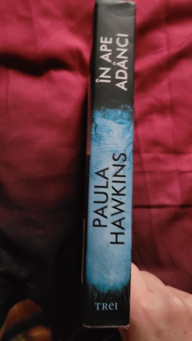 Carte În ape adânci